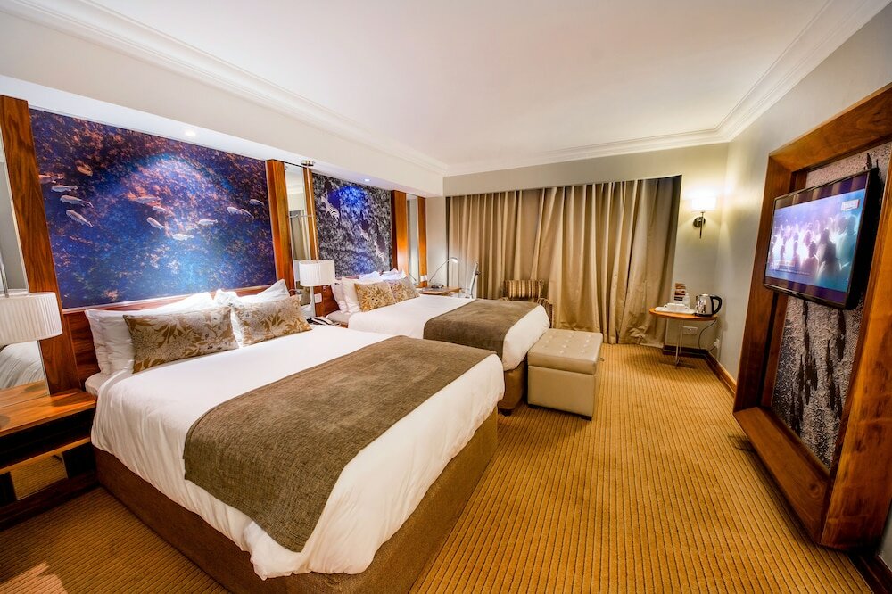 Фото Monomotapa Hotel