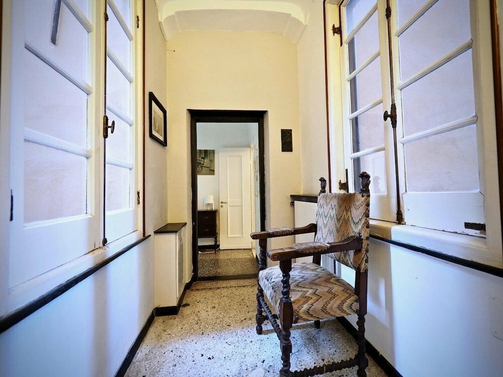 Short-term housing rental Comoda Casa degli Indoratori, Genoa, photo