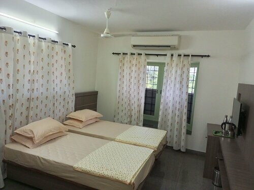 Гостиница Transit Nest - Near Madurai Airport