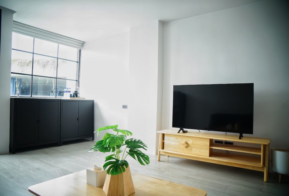 Фото Tassana Place Boutique Hotel Bansuan