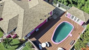 Гостиница Cocoplum Rest N Hideaway 1