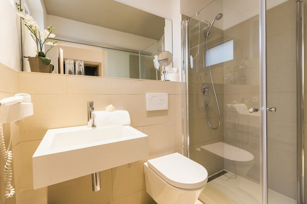 Фото Room 4 & 5 Apartments