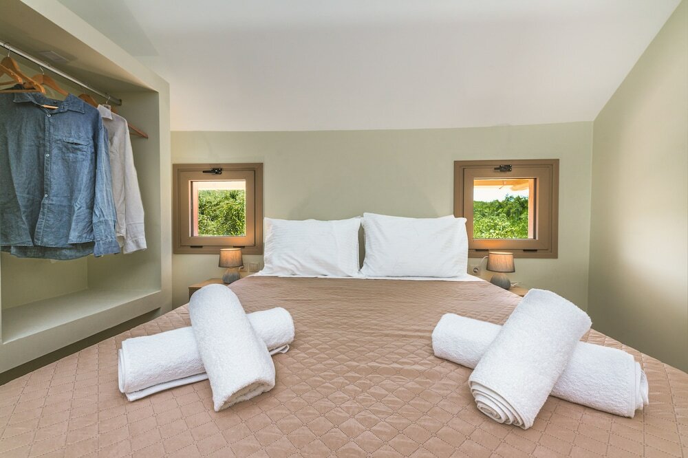 Фото Kozanos Suites with Private Pool