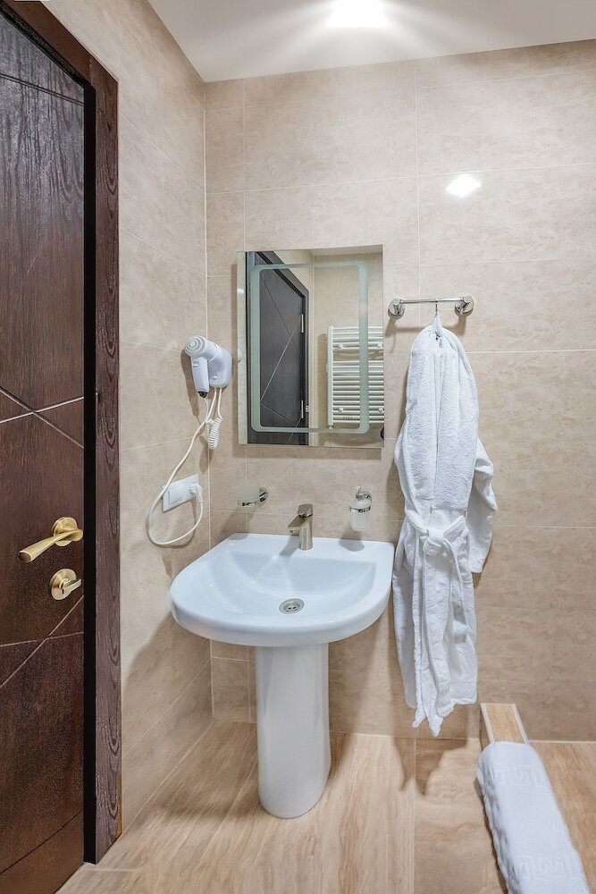 Фото Dzvel Ubanshi