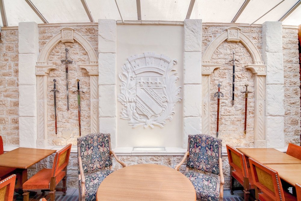 Фото Brit Hôtel Les Comtes de Champagne Centre Historique