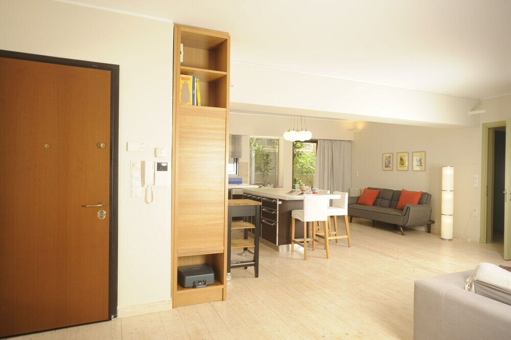 Фото Α Koukaki, Modern Newly Refurbished Apartment