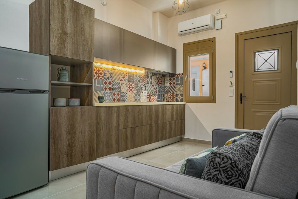 Фото Andy & Hari's Elegant Town Studios