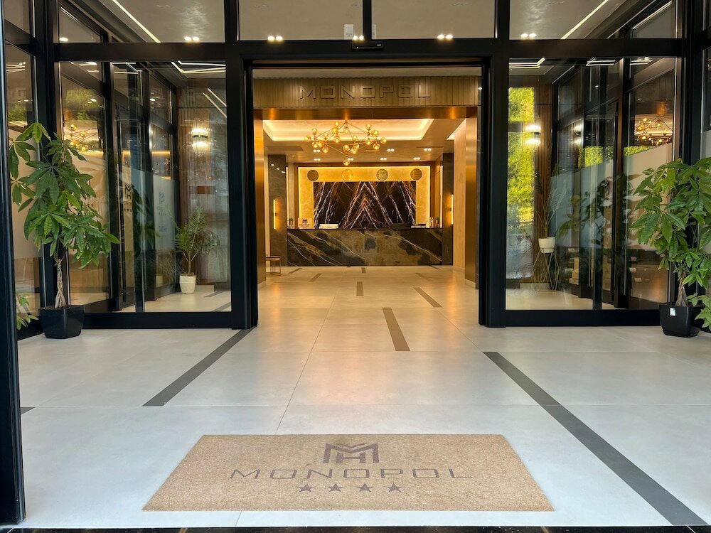 Фото Hotel Monopol