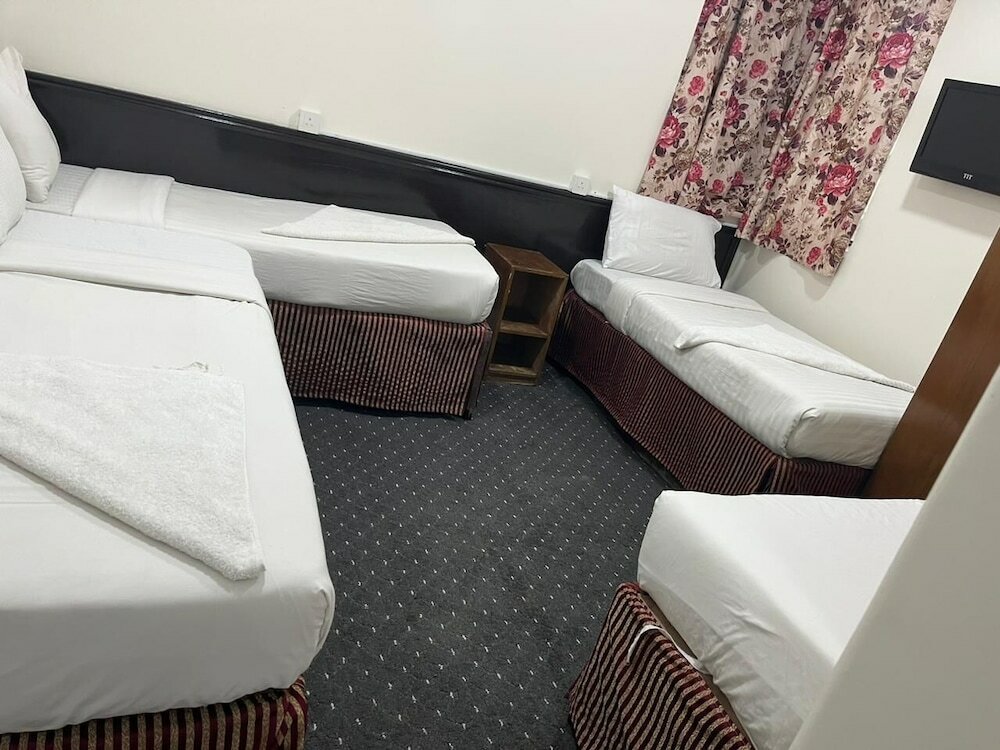 Фото Hotel Burj Al Diyafa Mubarak