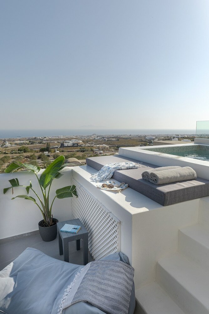 Фото Onyx Hotel & Suites