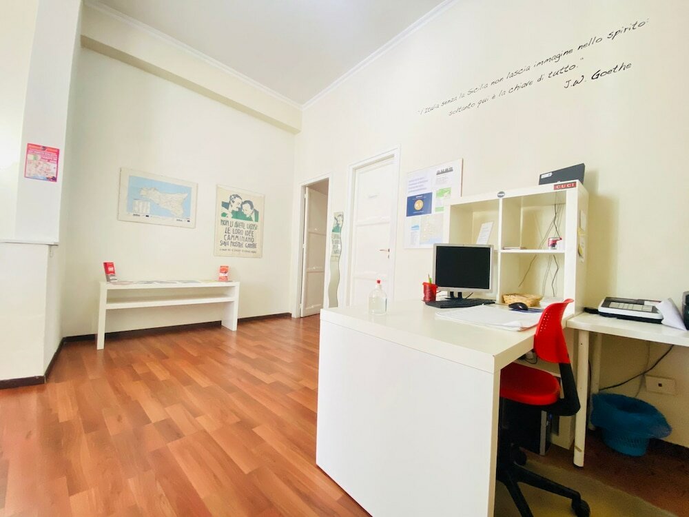 Фото Castelnuovo Rooms & Breakfast