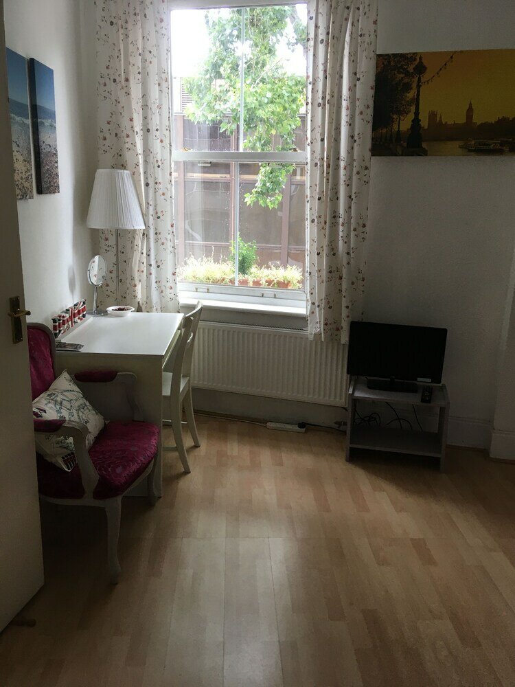 Фото London Bridge - Entire 2 Bedroom Apart