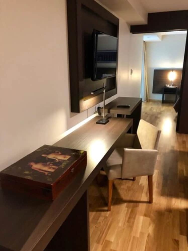 Фото Caseros 248 Hotel