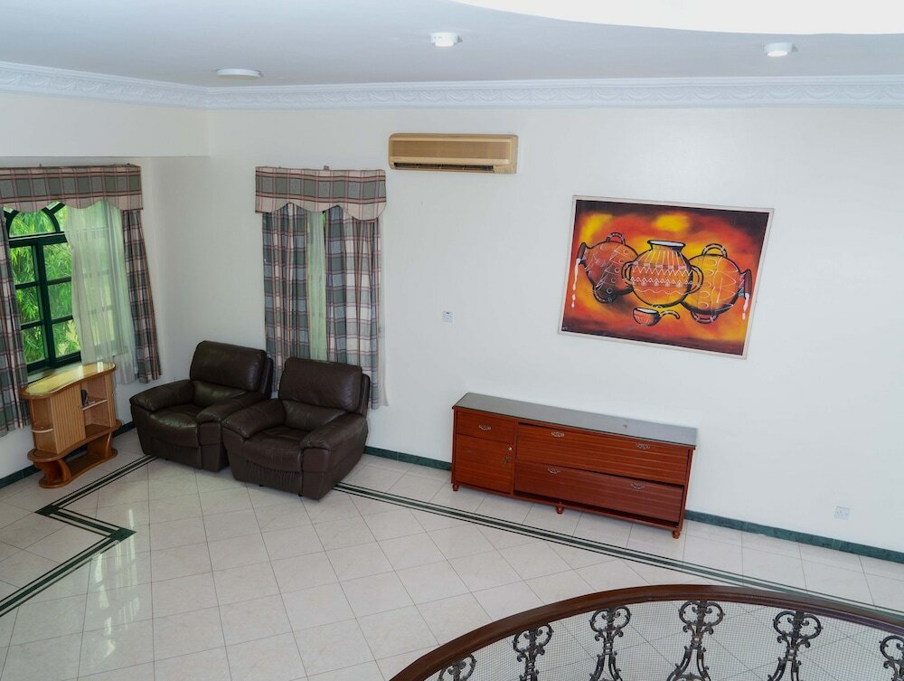 Фото Mini-Mansion Villa Adjacent To The Beach