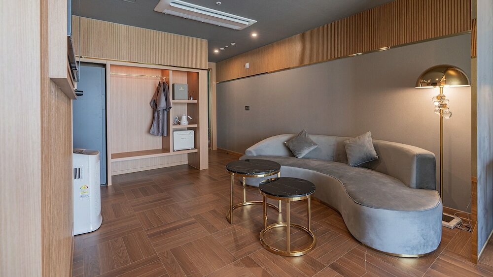 Фото Grand Bern Hotel