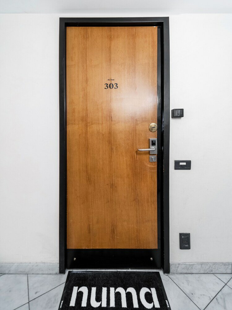 Фото Milan Adore