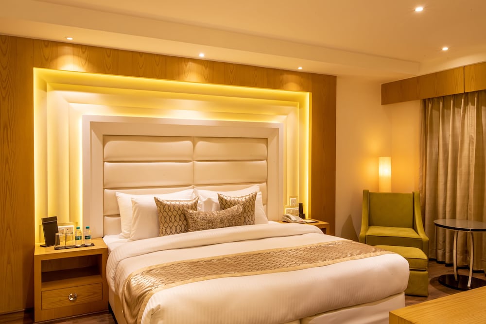 Фото The Pristine Hotel Kanpur