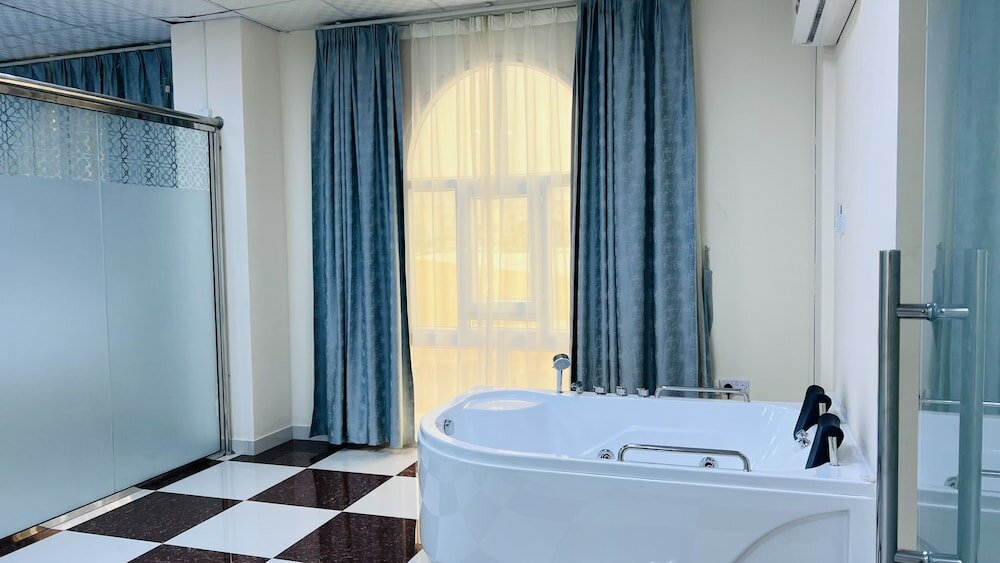 Фото Evane Hotel Suets