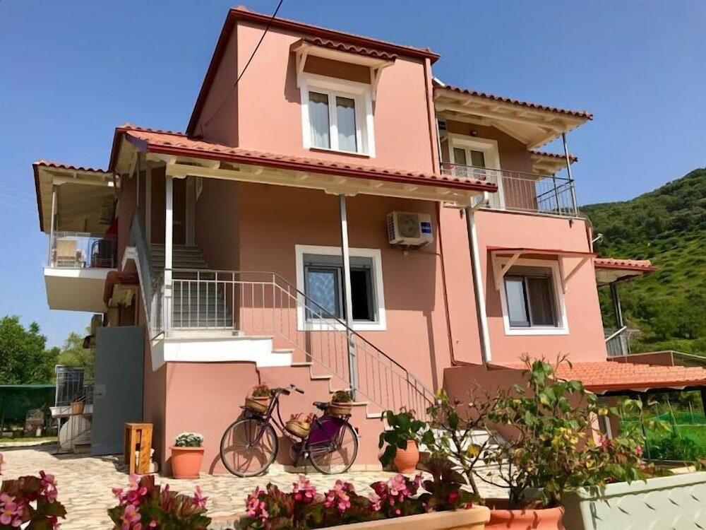 Фото PargaLand Studios & Apartments