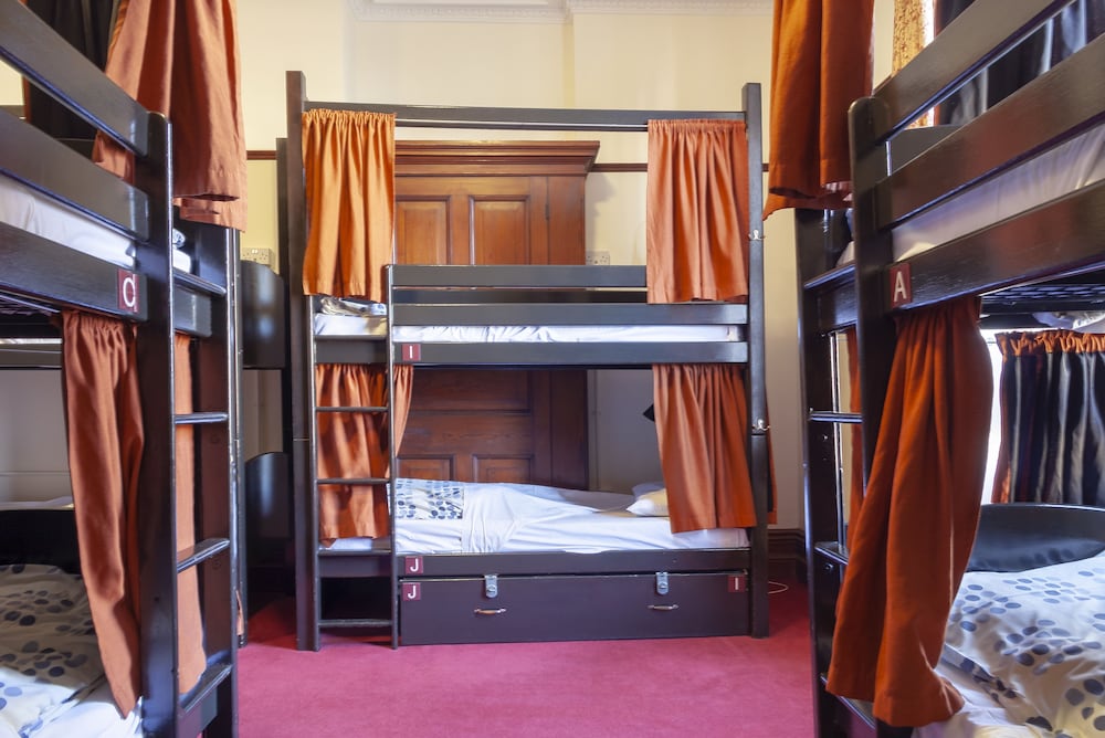 Фото Palmers Lodge Swiss Cottage