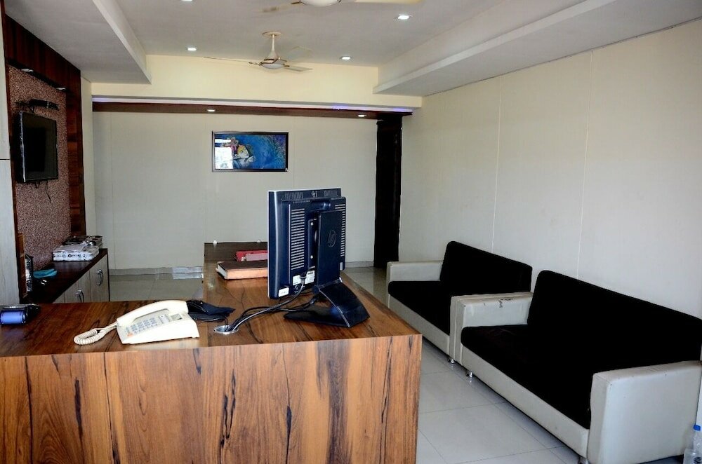 Фото The New Holiday II