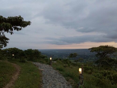 Гостиница Ngari Hill Guest House & Campsite