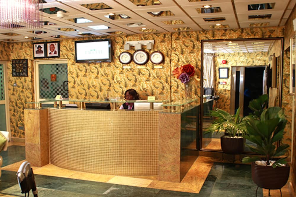 Фото Erith Apartments and Suites