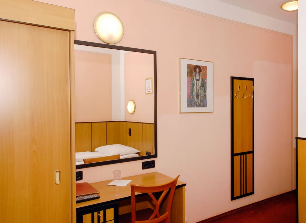 Фото Garten - & Kunsthotels Gabriel