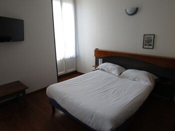 Фото Le Creusot Hotel