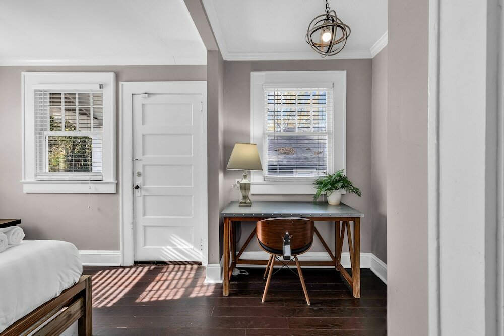 Фото Bright and Modern Close to Everything