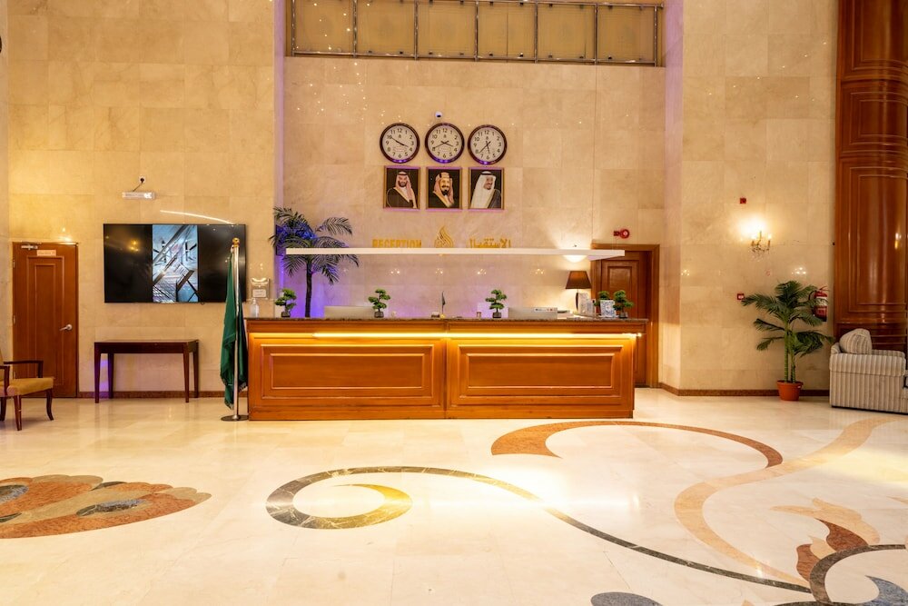 Фото Land Premium 1