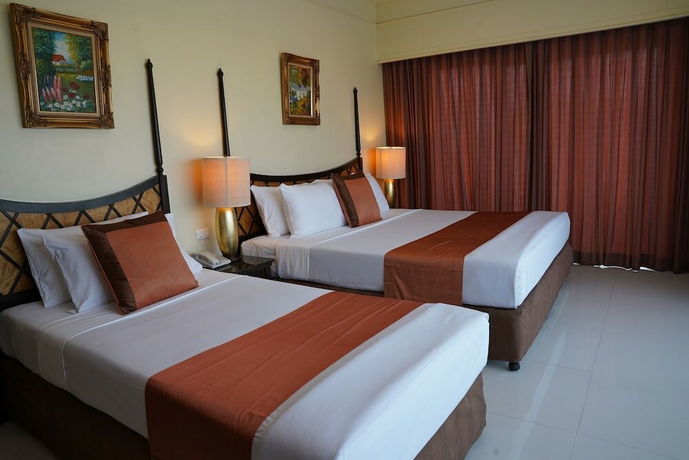 Фото Chateau EN Ville Pattaya