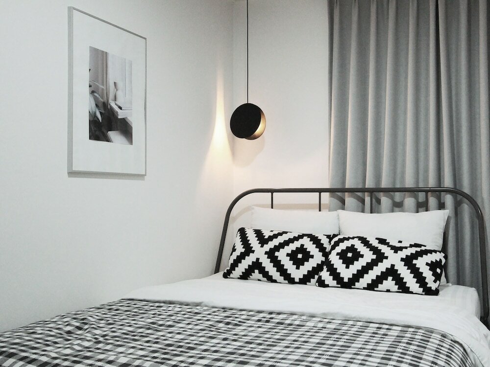 Фото Neat House Hongdae