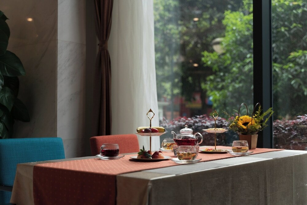 Фото  Holiday Inn Express Chengdu Gulou