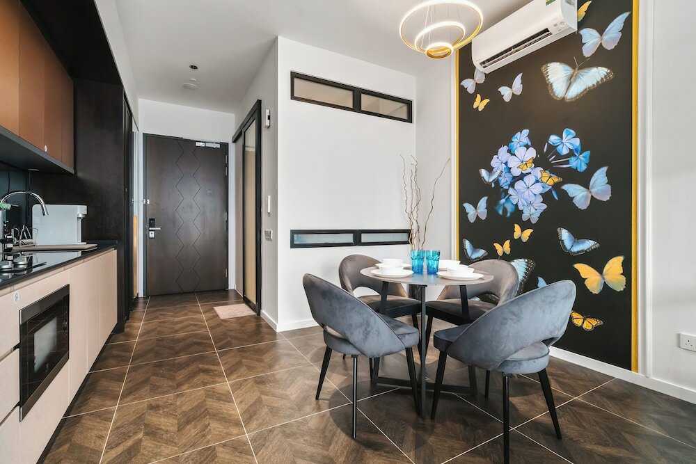 Фото Scarletz Klcc Apartments by soulasia