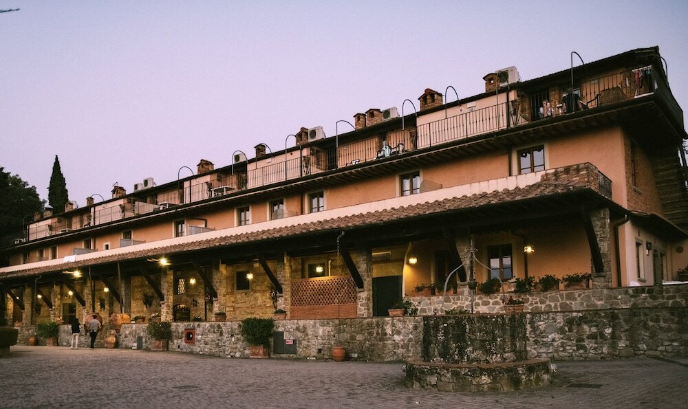 Фото Farmhouse in San Donato Fronzano