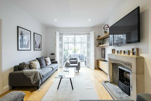 Гостиница The Porchester Gardens - Modern & Bright 4bdr With Garden and Parking в Лондоне