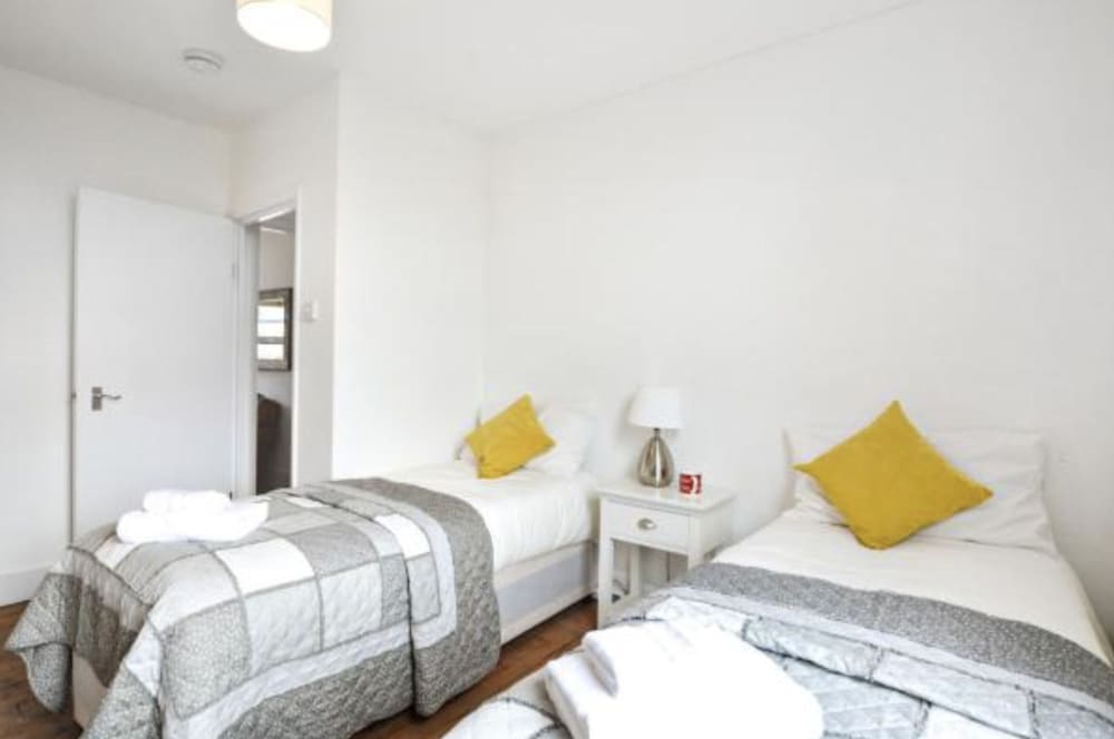 Фото Maida Vale Queens Park Warwick Avenue