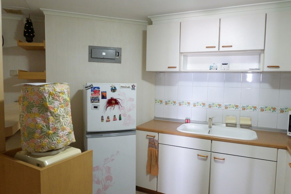 Фото 3BR Apartment at Sudirman Condominum Tower By Travelio