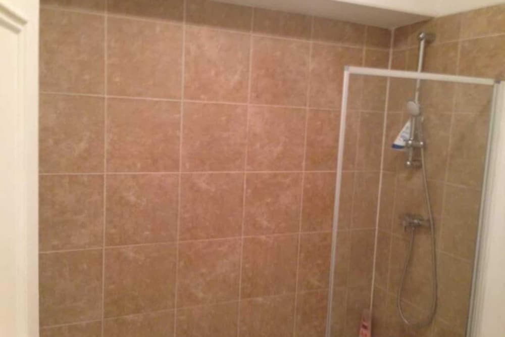 Фото Comfortable and Cosy Studio in Chelsea