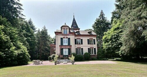 Гостиница Manoir Les Brieux в Ренне