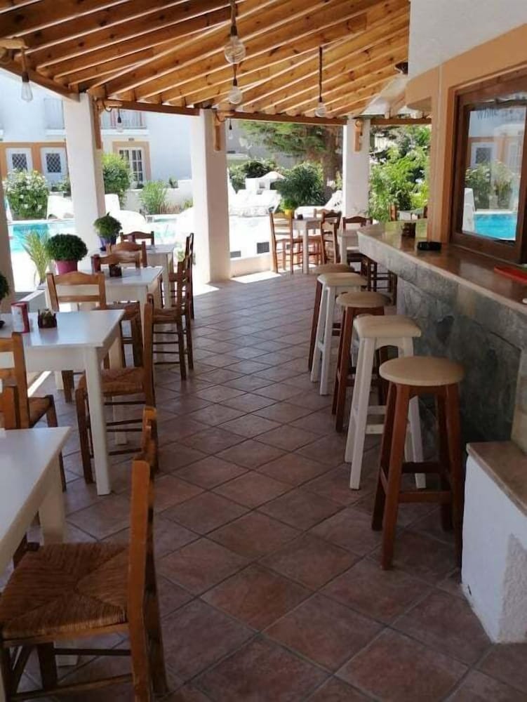 Фото Katerina Apartments