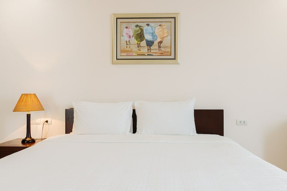 Фото Hb Serviced Apartment - 121b Quan Hoa