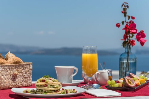 Гостиница Chelidonia Luxury Suites - Adults Only
