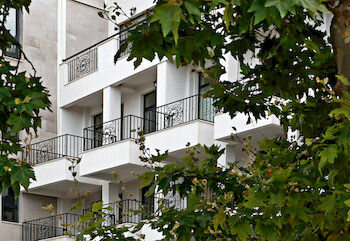 Фото White Rock Castle Hotel