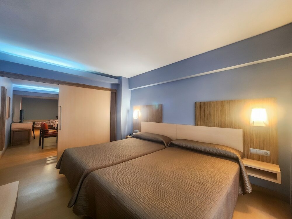 Фото Hotel Faranda Express Alisas Santander