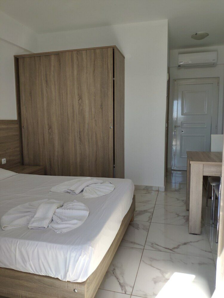 Фото Ocean Analipsis Apartments