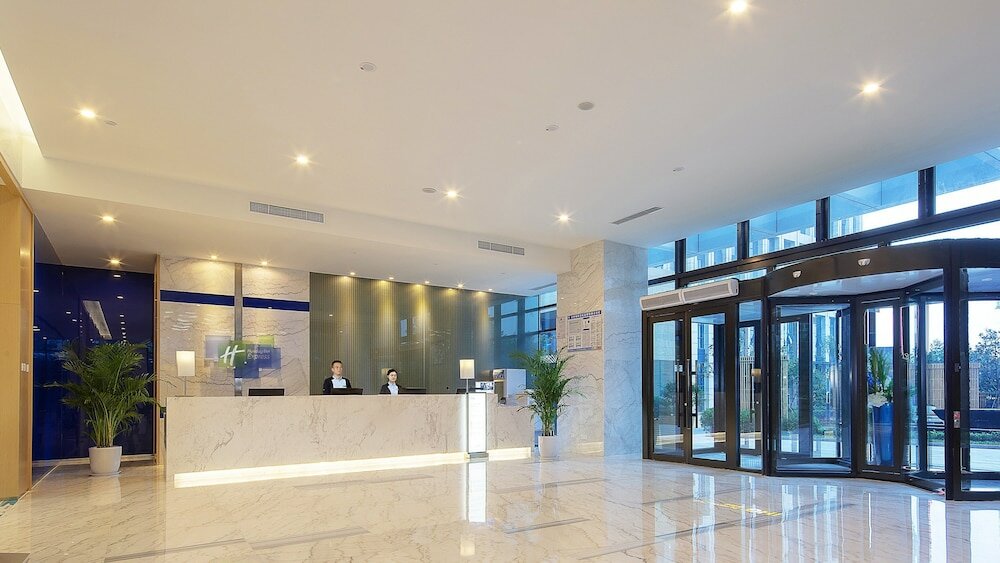 Фото Holiday Inn Express Qingdao West Coast, an Ihg Hotel