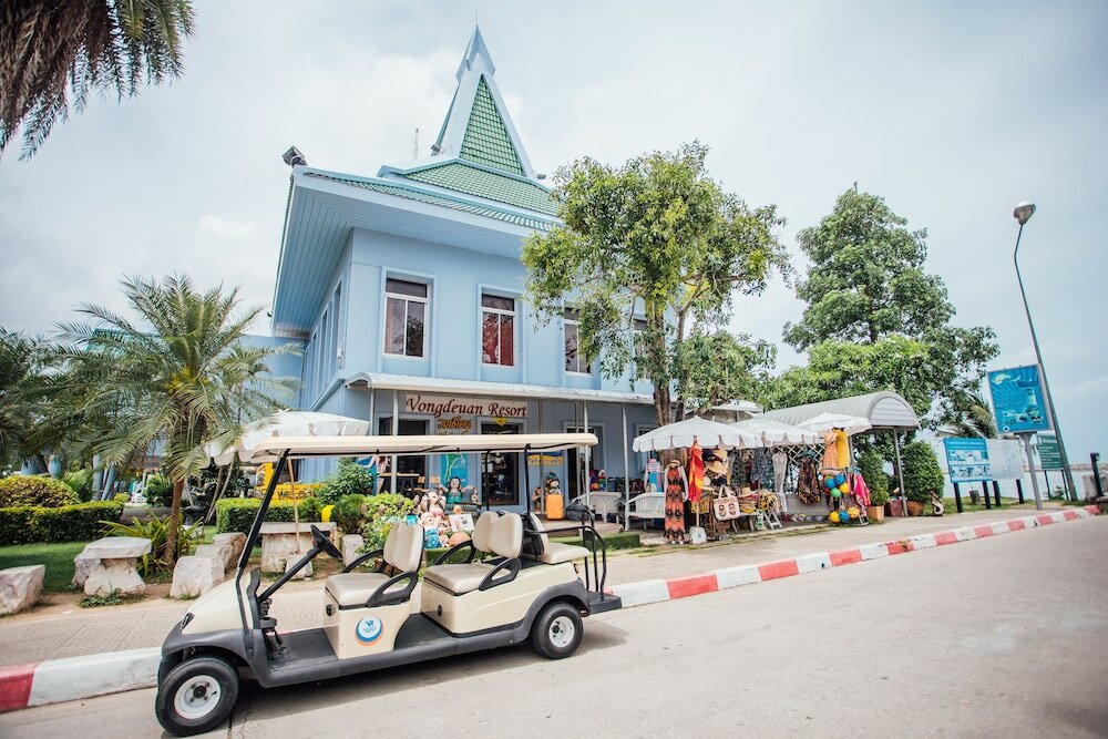 Фото отеля 2