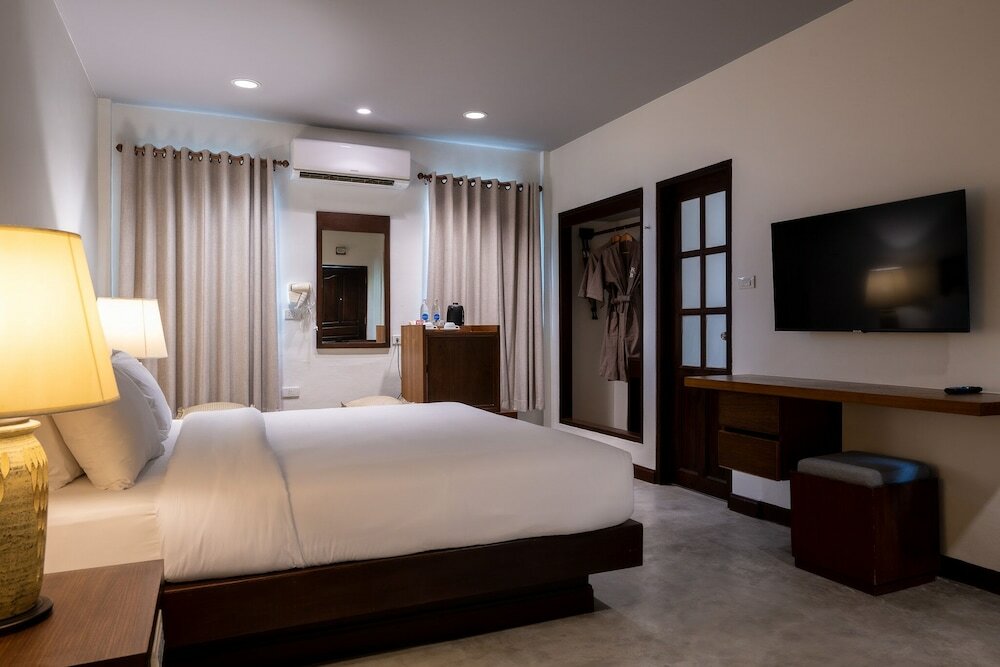 Фото Rose Bay Resort